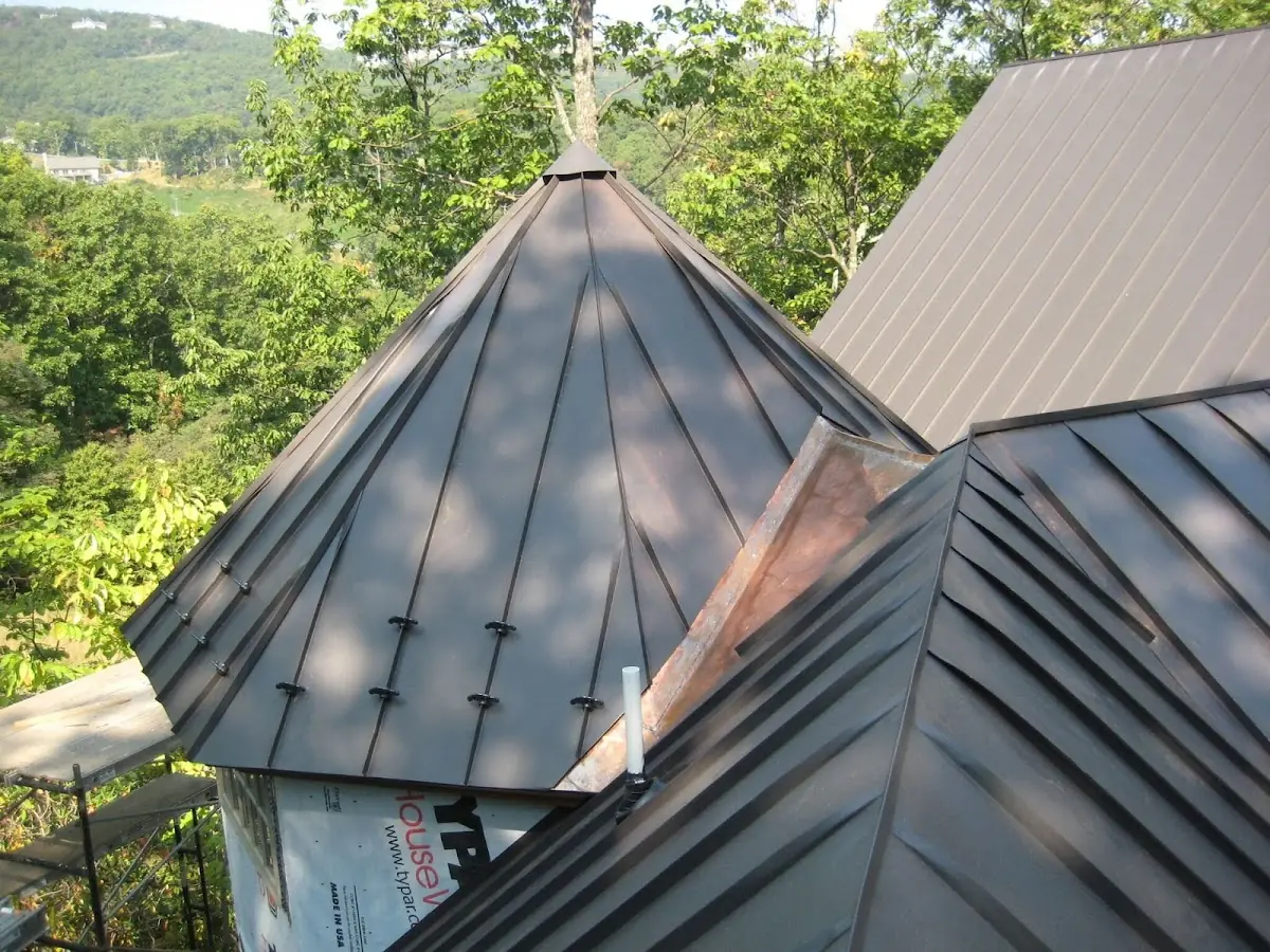 Professional Gutter Cleaning by Craftsman Roofing in Madera Ranchos